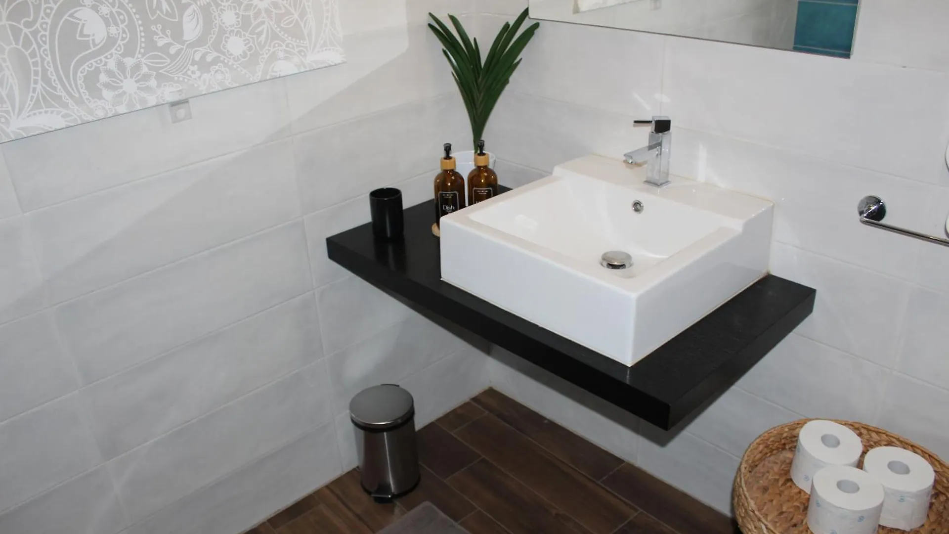Apartment Monahouse - Elegance And Comfort On Via Etnea In The Heart Of Catania - Sicily