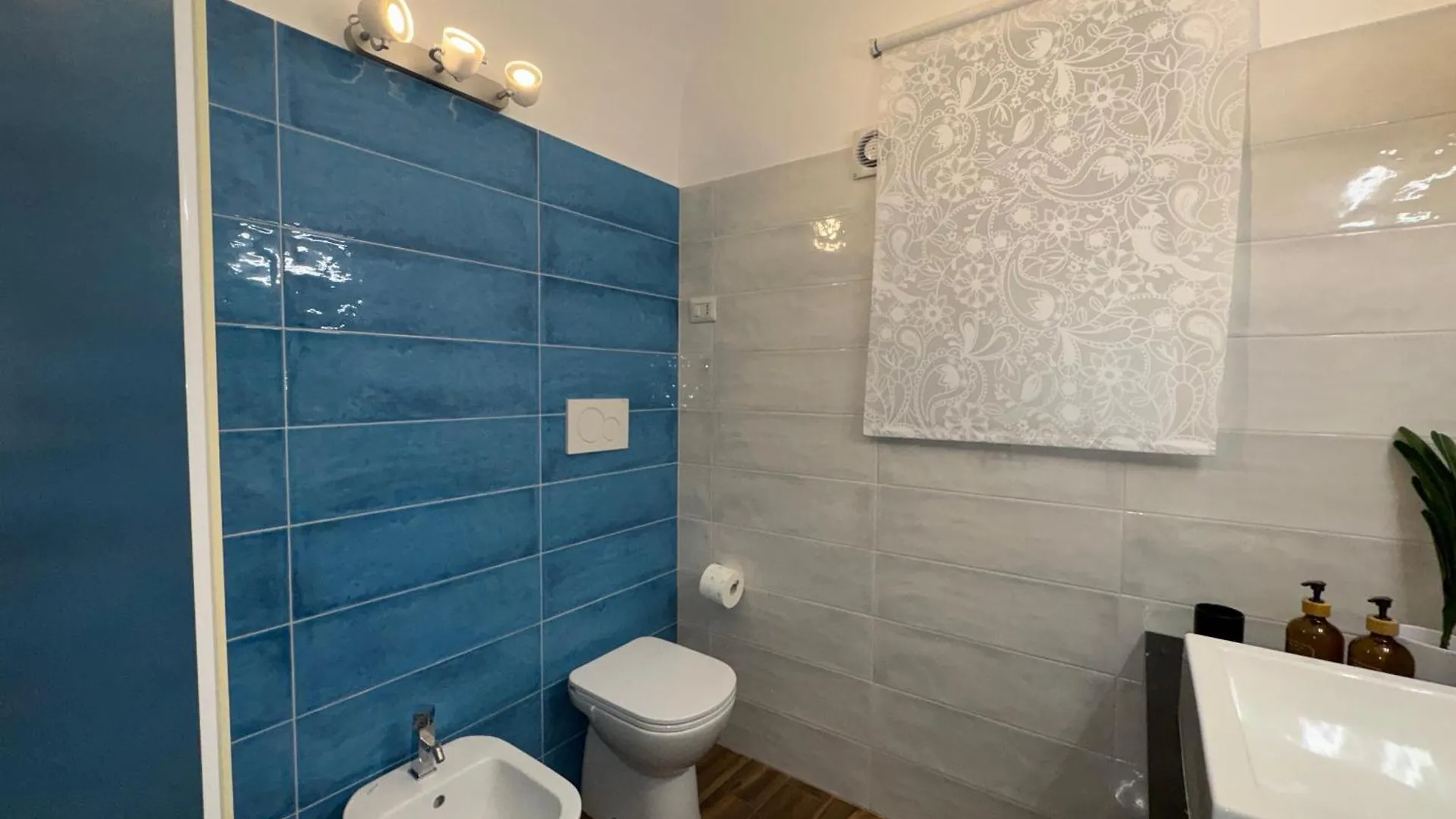 Monahouse - Elegance And Comfort On Via Etnea In The Heart Of Catania - Sicily Italy