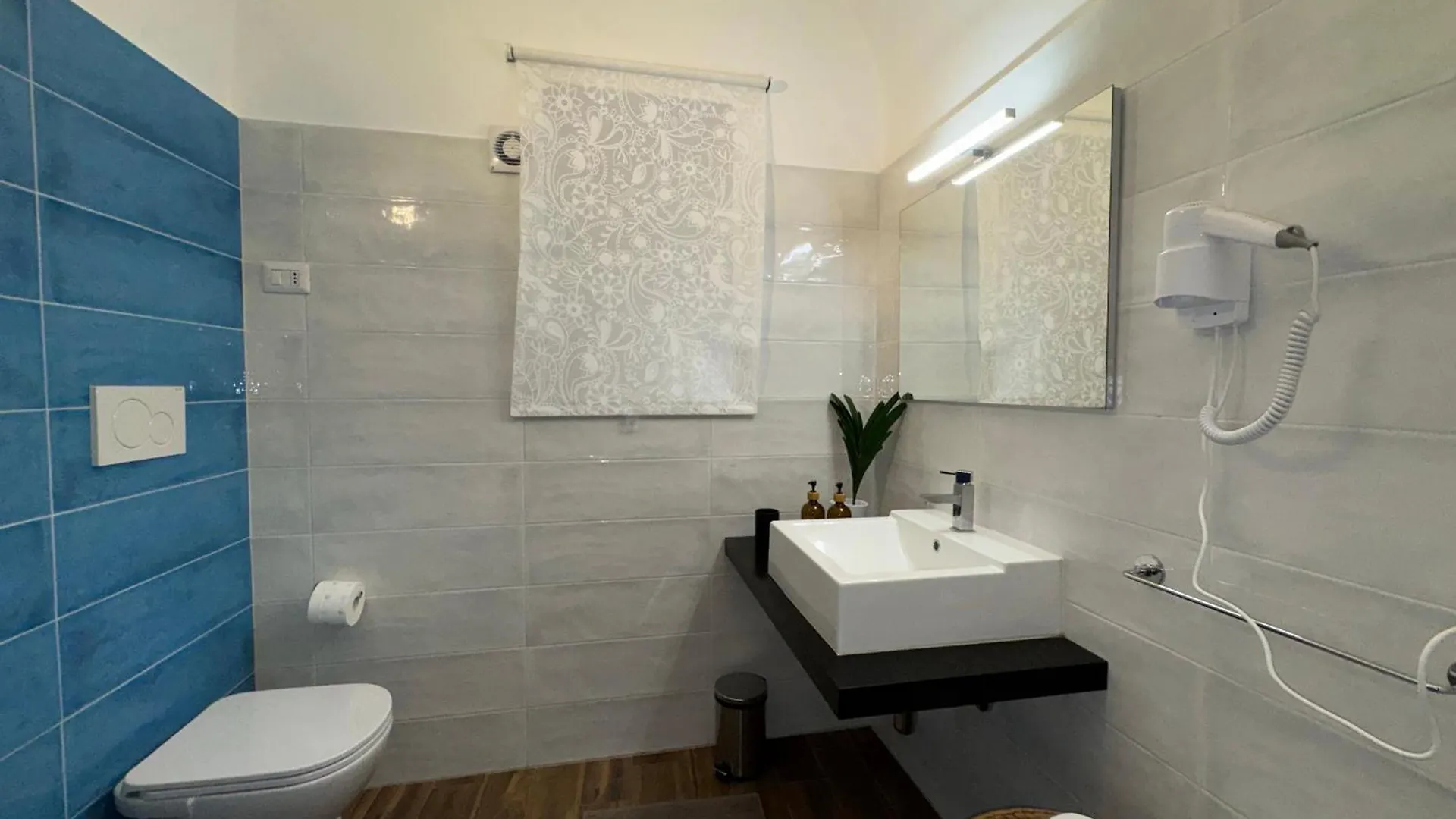 Monahouse - Elegance And Comfort On Via Etnea In The Heart Of Catania - Sicily 0*,  Italy