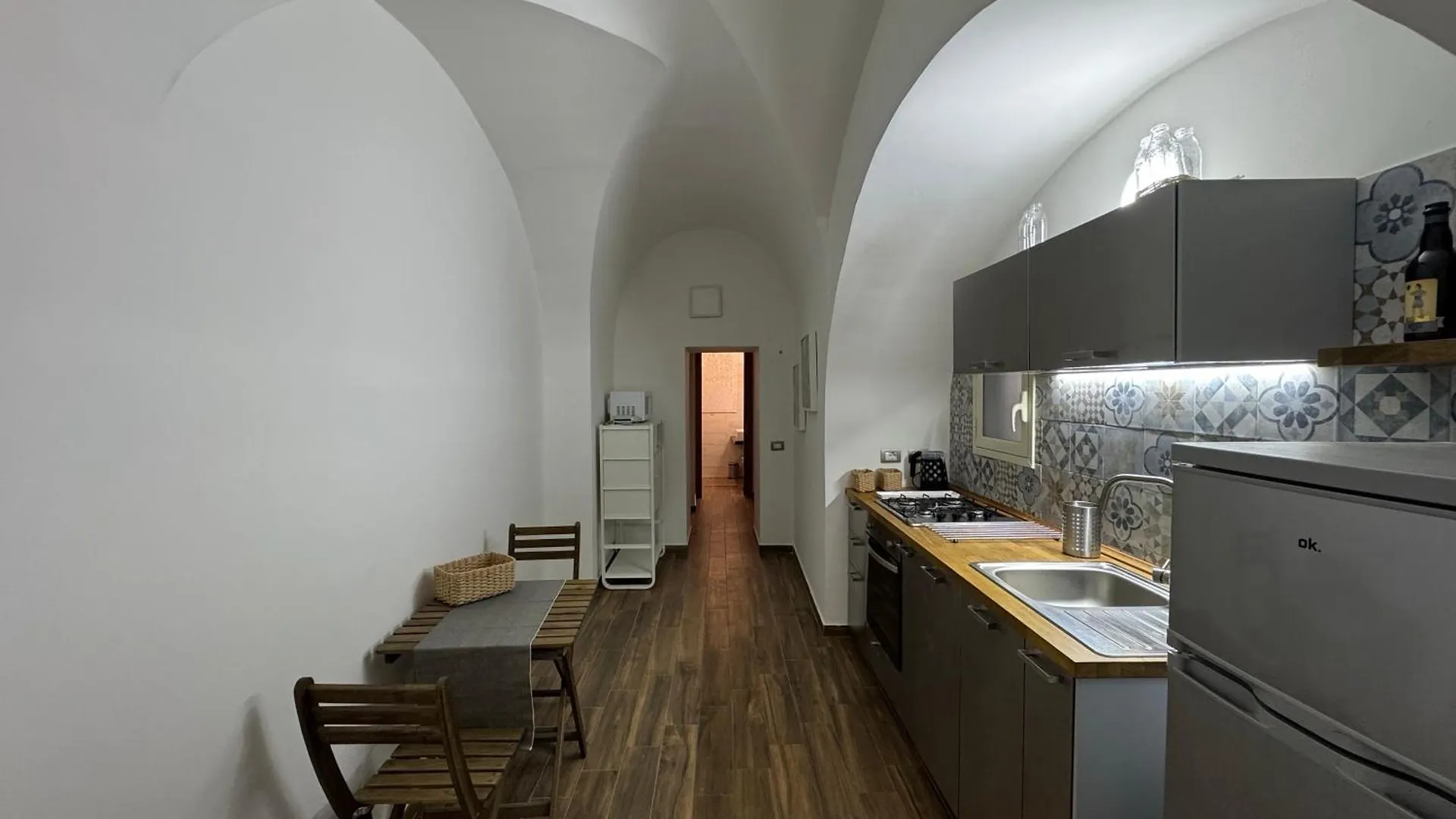 Apartment Monahouse - Elegance And Comfort On Via Etnea In The Heart Of Catania - Sicily
