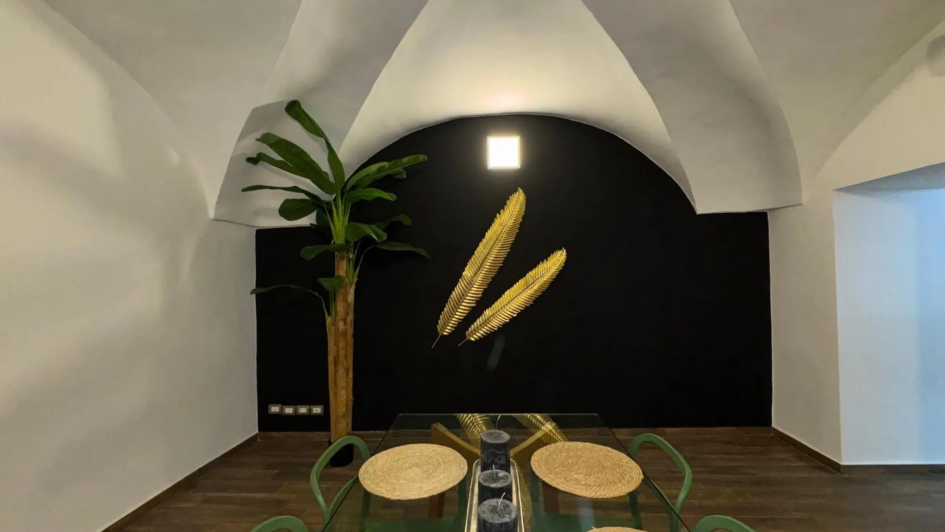 Monahouse - Elegance And Comfort On Via Etnea In The Heart Of Catania - Sicily Apartment