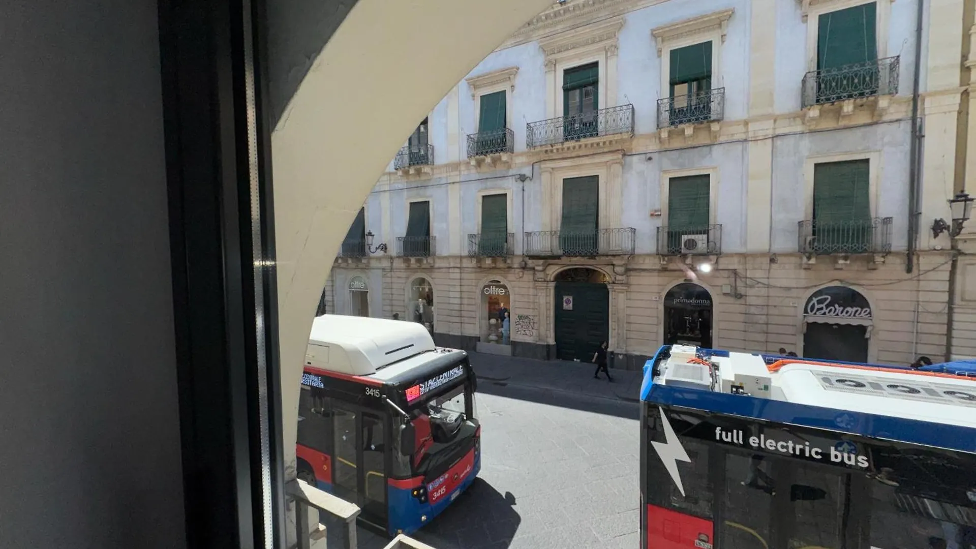 Monahouse - Elegance And Comfort On Via Etnea In The Heart Of Catania - Sicily Italy