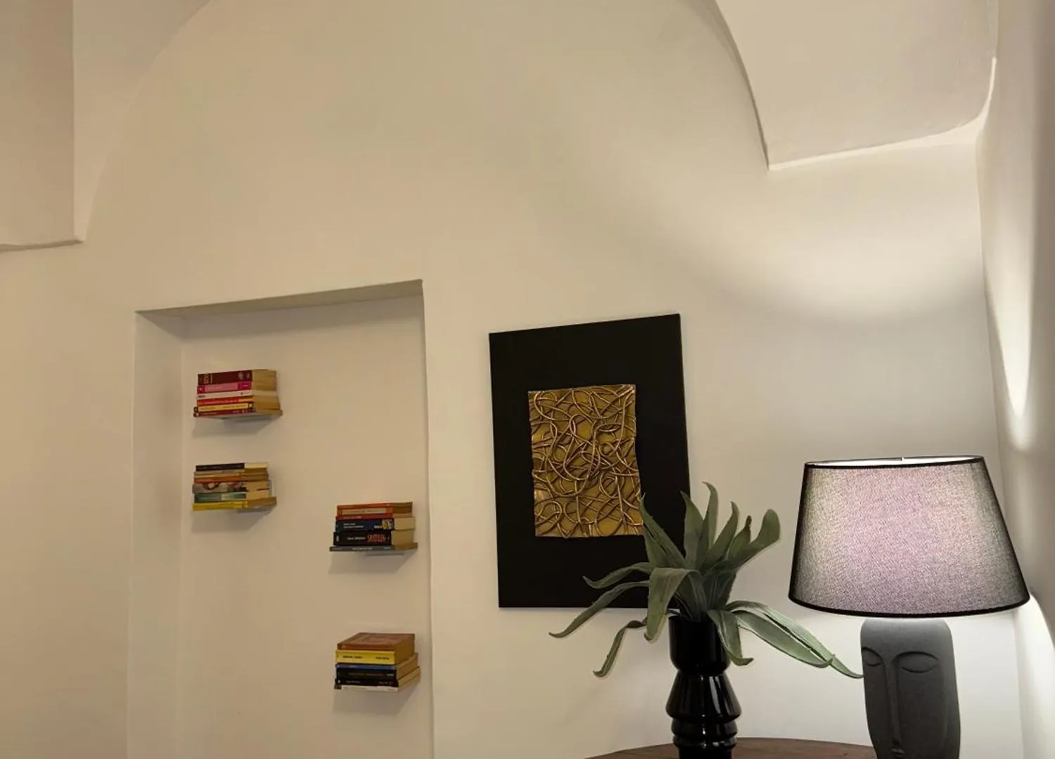 Monahouse - Elegance And Comfort On Via Etnea In The Heart Of Catania - Sicily