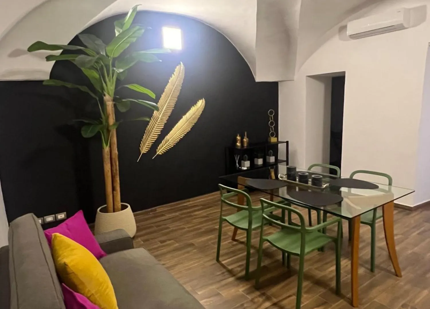 Monahouse - Elegance And Comfort On Via Etnea In The Heart Of Catania - Sicily